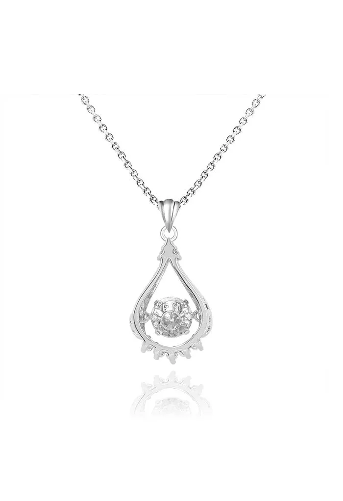 Collier en diamant Moissanite en forme de goutte