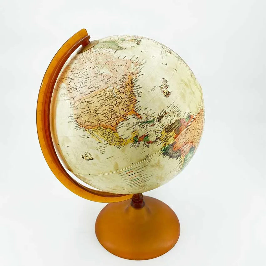 Mappemonde vintage - LOCADECO à Lille