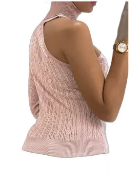 Pull rose à maille torsadée col roulé et manche unique