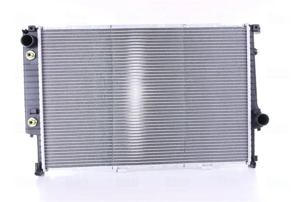 Radiateur, refroidissement du moteur NISSENS 60748A 